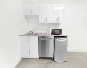 615 - 130 Queens Quay E Waterfront Communities C8, 多伦多商业用地规划为I2D3N.5并占地1003.00平方尺
