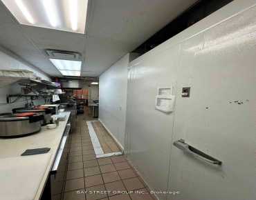 #100 - 510 Yonge St Bay Street Corridor, 多伦多商业用地规划为Commercial并占地1184.00平方尺
