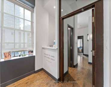 12 Woodstream Blvd Vaughan Grove商业用地规划为商业地产物业占地1,580平方尺