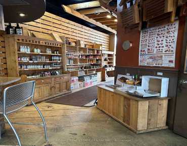 62 Laird Dr Leaside, 多伦多商业用地规划为Commercial并占地1257.00平方尺
