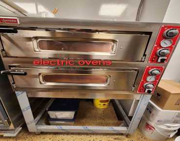 356 College St University, 多伦多商业用地规划为Commercial并占地2120.00平方尺
