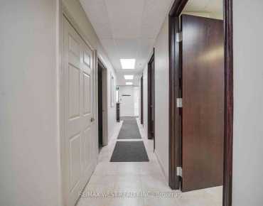 
403, - 250 Harding Blvd W North Richvale, Richmond Hill is zoned as CM with total area of 1937.00 sqft