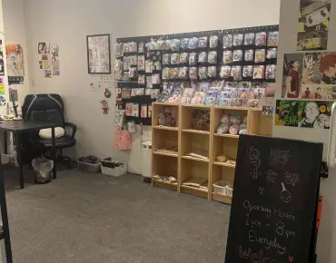 
Danforth Ave Oakridge商业用地规划为商业/民宅物业占地2,360平方尺