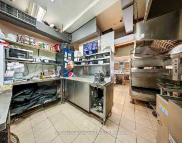 5349 Younge St Willowdale East, Toronto is zoned as CR with total area of 1300.00 sqft
