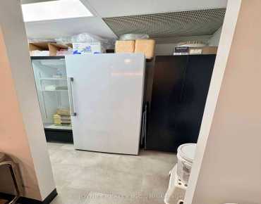 399 Bathurst St Kensington-Chinatown, 多伦多商业用地规划为To be verified b并占地平方尺
