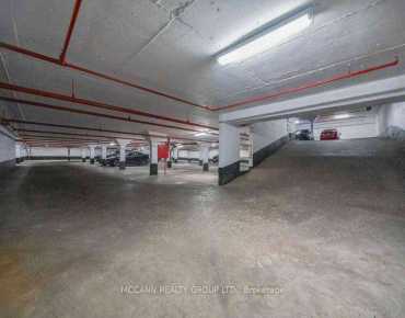 
600 Dixon Rd Willowridge-Martingrove-Richview商业用地规划为商业地产物业占地996平方尺