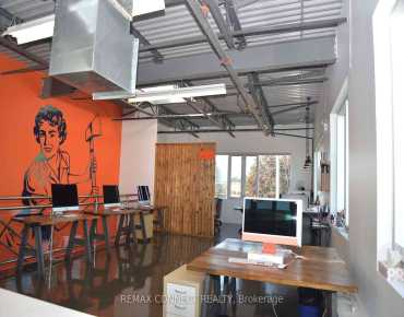 
951 Wilson Ave Downsview-Roding-CFB is zoned as Mc(80)(H) Former with total area of 1,422 sqft