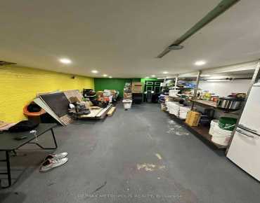 
231 Richmond St E Moss Park is zoned as Commercial/Residential with total area of 522 sqft