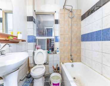 
1770 Albion Rd West Humber-Clairville商业用地规划为有限制就业与商业用地物业占地4,120平方尺