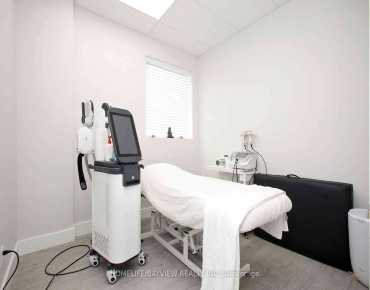 6166 Yonge St Newtonbrook West, Toronto is zoned as Commercial with total area of 905.00 sqft
