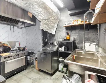 533 Bloor St W University, Toronto is zoned as Commercial / Ret with total area of 2200.00 sqft
