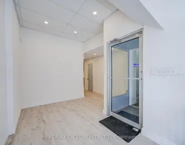 
Weston Rd Vaughan Corporate Centre is zoned as Commercial with total area of 703 sqft