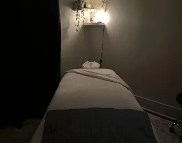 842 King St W Niagara, 多伦多商业用地规划为TBD并占地2595.00平方尺
