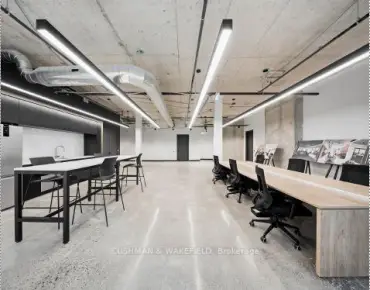 6th F - 2161 Yonge St Mount Pleasant West, 多伦多商业用地规划为CR 5.0 (c4.0; r3并占地2813.00平方尺
