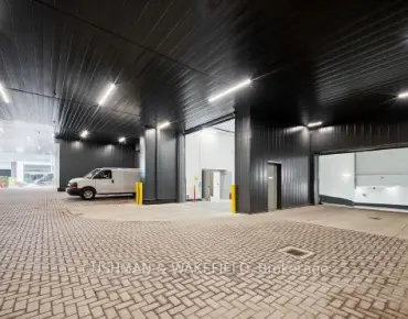 6th F - 2161 Yonge St Mount Pleasant West, 多伦多商业用地规划为CR 5.0 (c4.0; r3并占地1783.00平方尺
