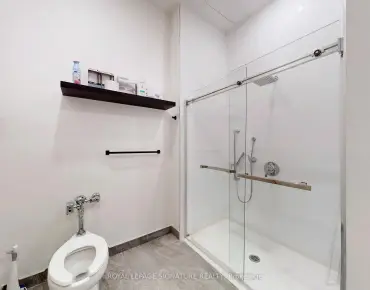 
Davenport Road Weston-Pellam Park商业用地规划为购物中心商业物业占地3,363平方尺