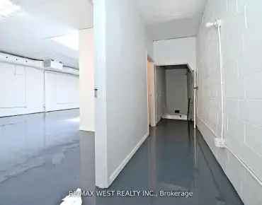 
1110 Sheppard Ave Bayview Village商业用地规划为商业地产物业占地64,782平方尺