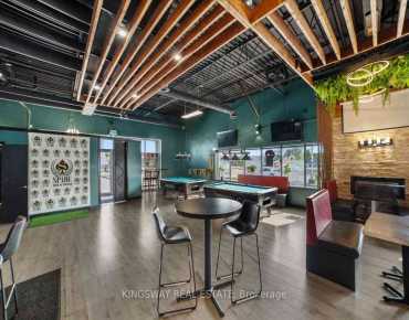 
Yonge Stre Thornhill is zoned as Commercial with total area of 4,052 sqft
