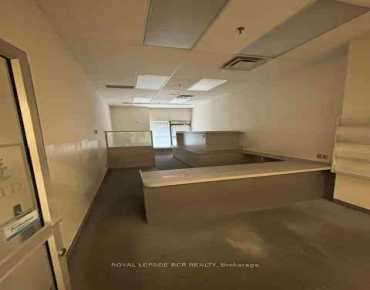 
1774 St Clair Ave W Weston-Pellam Park商业用地规划为商业民宅3物业占地1,647平方尺