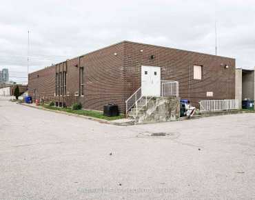 
101 Toro Rd York University Heights商业用地规划为工业用地物业占地1,860平方尺