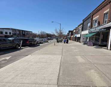 
3702 Kingston Rd Scarborough Village商业用地规划为商业地产物业占地900平方尺