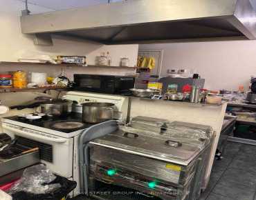 
5235 Steeles Ave W Humber Summit商业用地规划为Mc(H)物业占地4,542平方尺