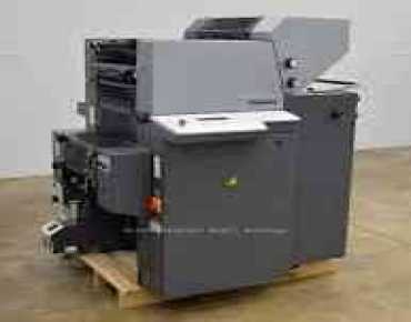 27 - 80 Dynamic Dr Milliken, Toronto is zoned as Commercial with total area of 1415.00 sqft
