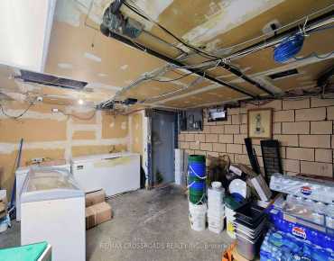 3264 Lawrence Ave E Woburn, Toronto is zoned as CL.04 (x36) with total area of 1300.00 sqft
