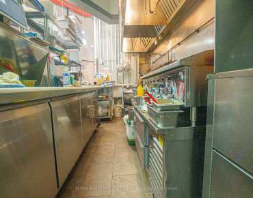 
123 Ashbridge Circ West Woodbridge is zoned as EMU with total area of 116,968 sqft