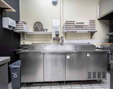 
3 - 130 Westmore Dr Dr West Humber-Clairville, 多伦多商业用地规划为Industrial物业占地1450.00平方尺