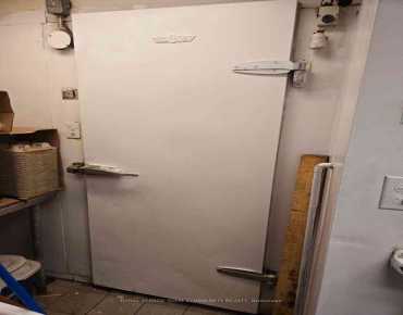 
2 St Clair Ave E Rosedale-Moore Park, Toronto is zoned as CR7 (C7, R3) *25 with total area of 496.00 sqft