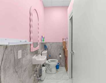 796-800 Eglinton Ave E Leaside商业用地规划为商业/民宅物业占地5,508平方尺