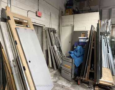 
75 Fernstaff Crt Concord is zoned as Prestige Employment Zone with total area of 1,290 sqft