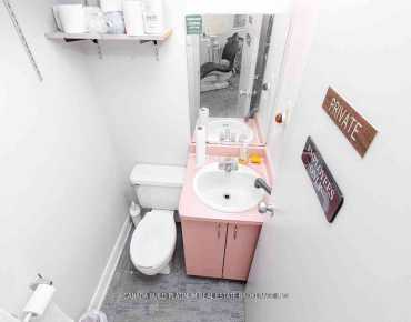 9205 Yonge St North Richvale is zoned as COMMERCIAL CONDO with total area of 1,255 sqft