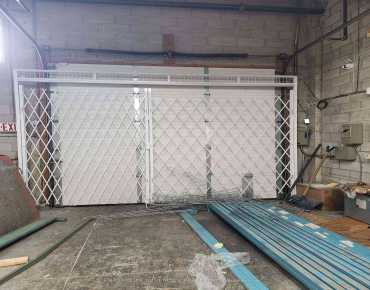 23/24 - 1220 Ellesmere Rd E Bendale, Toronto is zoned as Industrial with total area of 6090.00 sqft