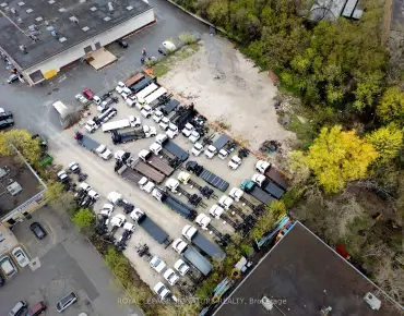 
7 - 1780 Albion Rd West Humber-Clairville, Toronto is zoned as IC1 with total area of 2529.40 sqft