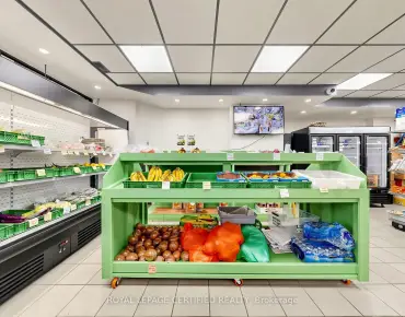 8 - 2679 Eglinton Ave E Eglinton East, 多伦多商业用地规划为Commercial并占地4500.00平方尺
