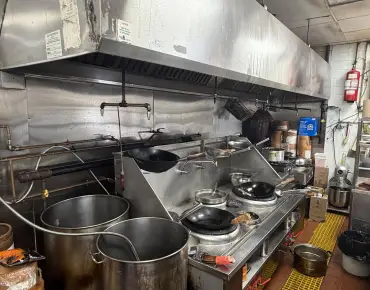 Kennedy Rd Milliken is zoned as Commercial with total area of 7,500 sqft