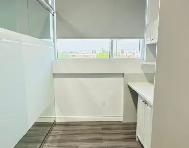 5250 Yonge St Willowdale West商业用地规划为购物中心商业物业占地1,698平方尺
