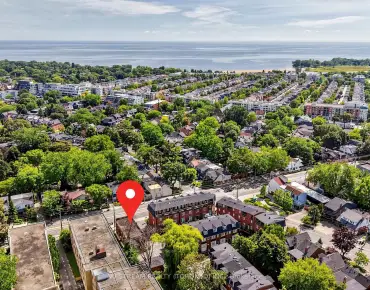
Dundas St Trinity-Bellwoods商业用地规划为购物中心商业物业占地2,955平方尺