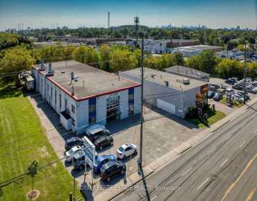 2121 Lawrence Ave E Wexford-Maryvale, Toronto is zoned as Commercial Resid with total area of 60278.00 sqft
