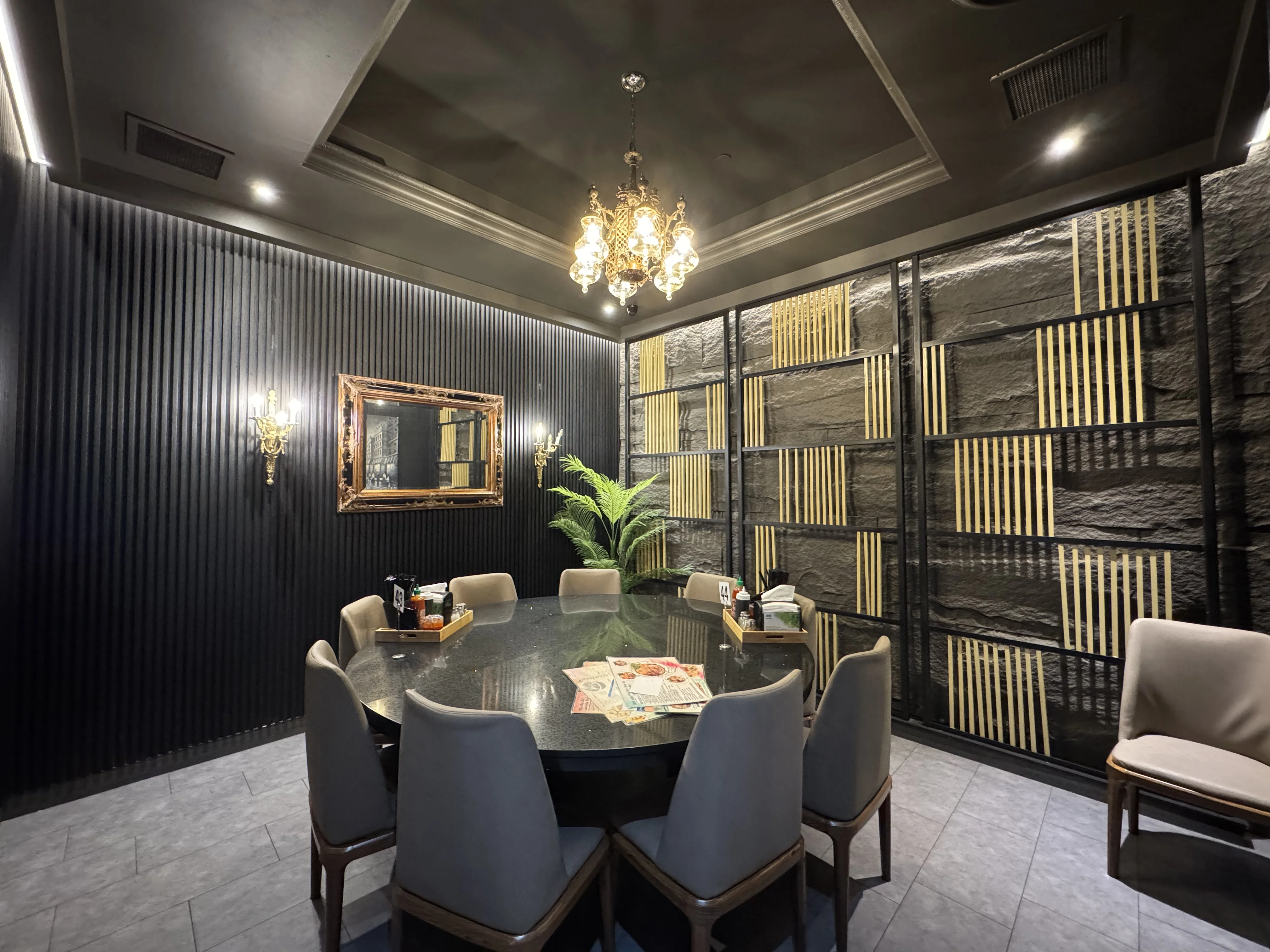 Turnkey Restaurant for Sale in Richmond Hill Times Square (Highway7/Leslie)