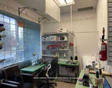 
201 Dundas St W Bay Street Corridor is zoned as Commercial with total area of 400 sqft