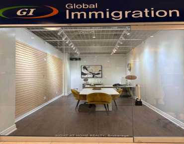 
443 Parliament St Cabbagetown-South St. James Town商业用地规划为购物中心商业物业占地3,500平方尺