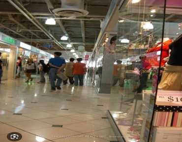 1286 Queen St E The Beaches商业用地规划为商业/民宅物业占地4,607平方尺