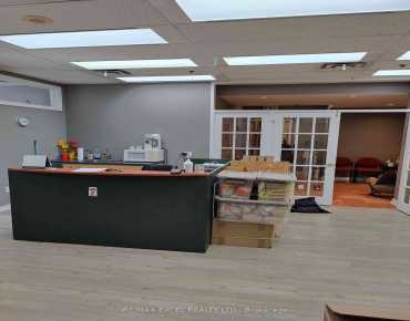 
3520 Danforth Ave Oakridge商业用地规划为商业地产物业占地760平方尺