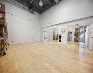 7181 Yonge St Grandview is zoned as ShoppingCenterCommercial with total area of 479 sqft