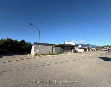 7676 Islington Ave East Woodbridge, Vaughan is zoned as Commercial with total area of 4000.00 sqft