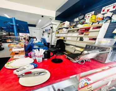 
241 Edgeley Blvd Concord is zoned as Prestige Employment Zone with total area of 1,968 sqft