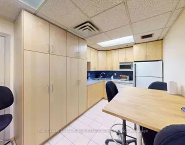 19 East Wilmot St Beaver Creek Business Park, 列治文山商业用地规划为M-1 High Perform并占地20903.00平方尺
